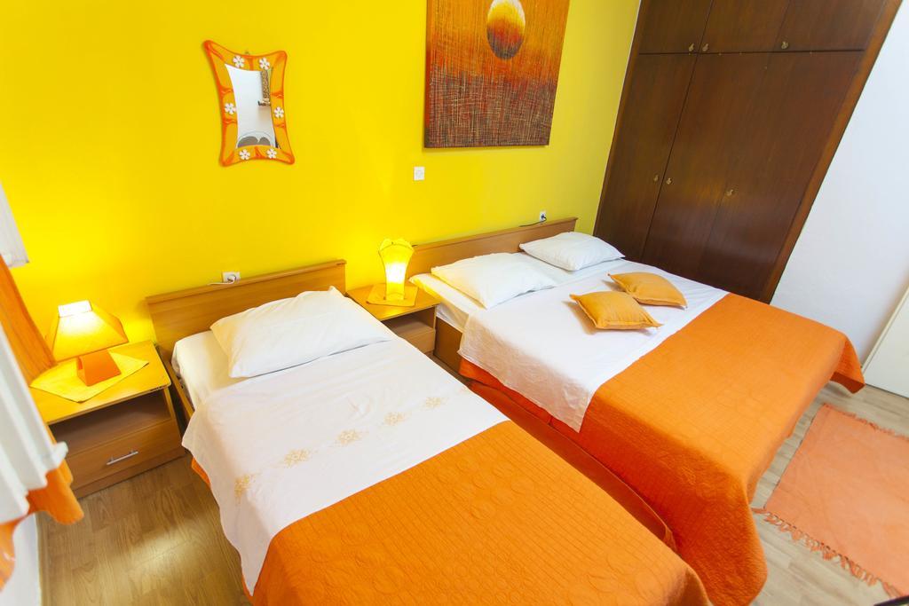Carolija Apartment Makarska Chambre photo
