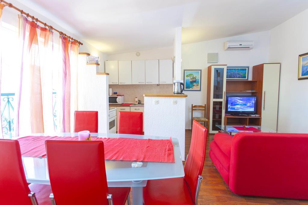 Carolija Apartment Makarska Chambre photo