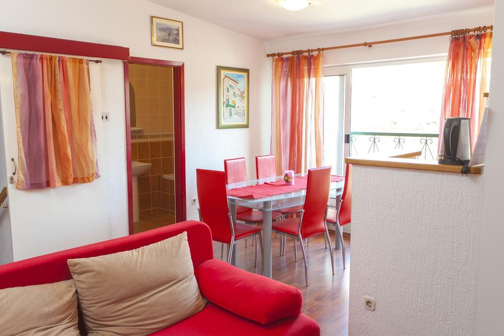 Carolija Apartment Makarska Chambre photo